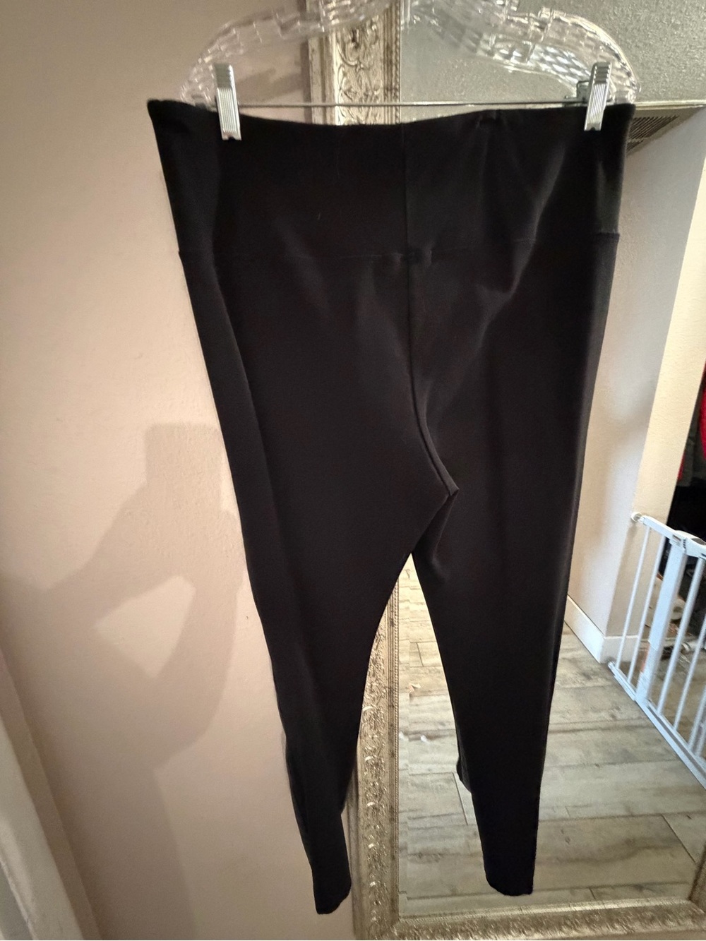 Liz Claiborne Black High-Waist Leggings